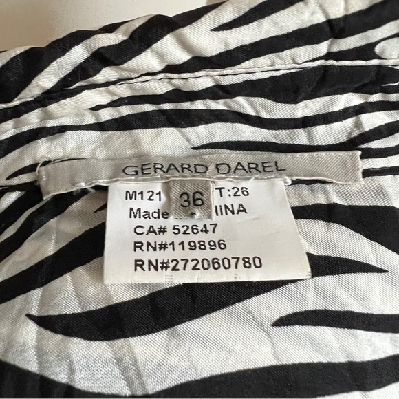 Gerard Darel Silk 3/4 Sleeve Zebra Printed Button Up Blouse Size 36 - Picture 3 of 7